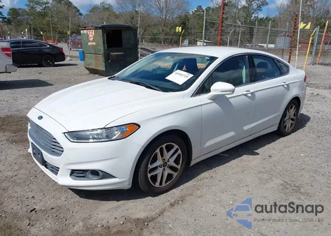 2013 Ford Fusion Se z USA, uszkodzony, nr VIN 3FA6P0HR1DR326720